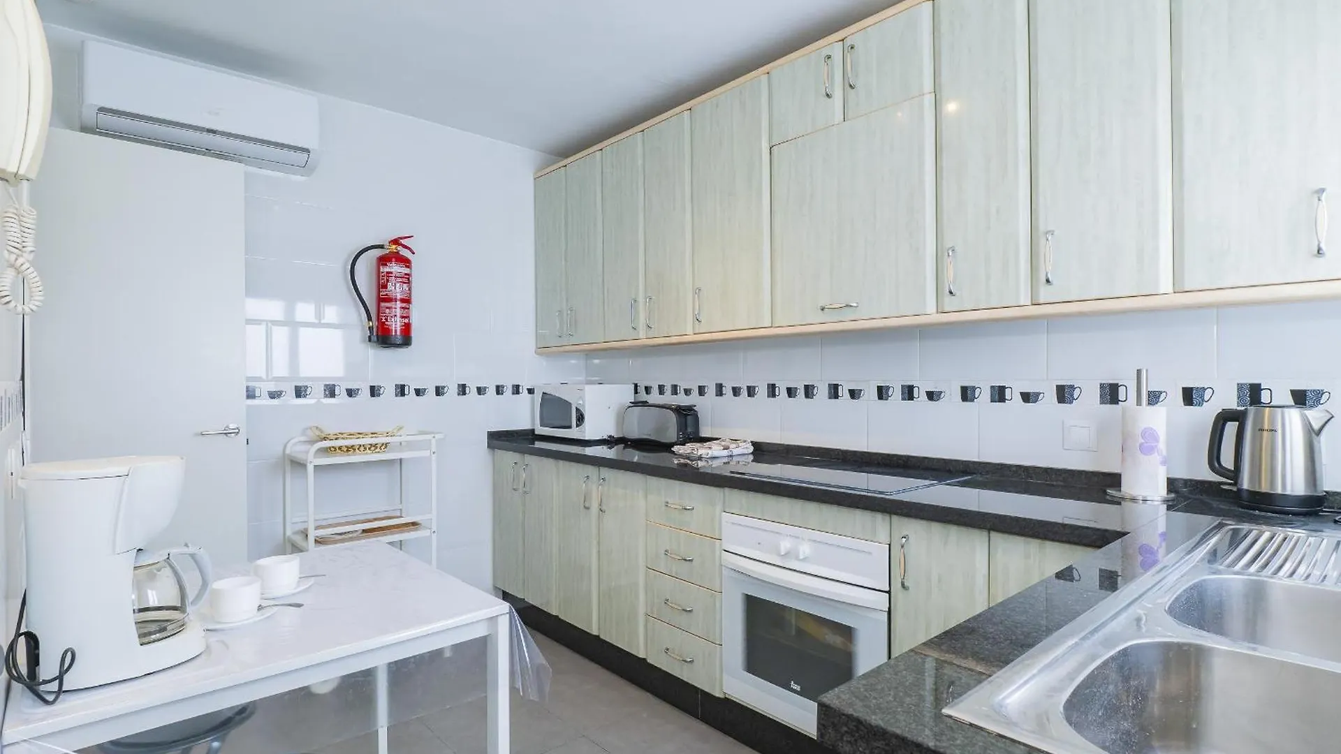 Cubo'S Mariana Apartment Málaga 0*,  Spanje